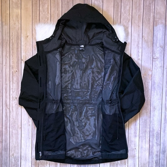 The North Face Women’s Plus City Breeze Black Jacket - Picture 4 of 8